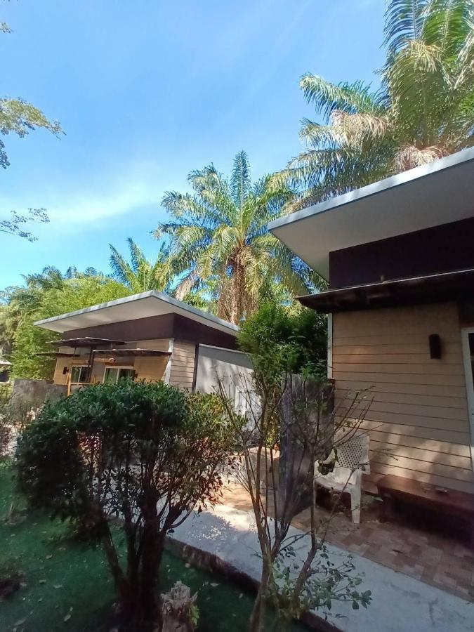 班考麦开兰达村旅馆 * Ko Lanta